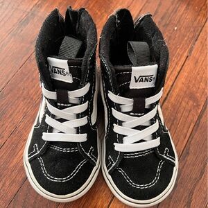 Vans SK8-Hi Zip toddler size 5 shoes